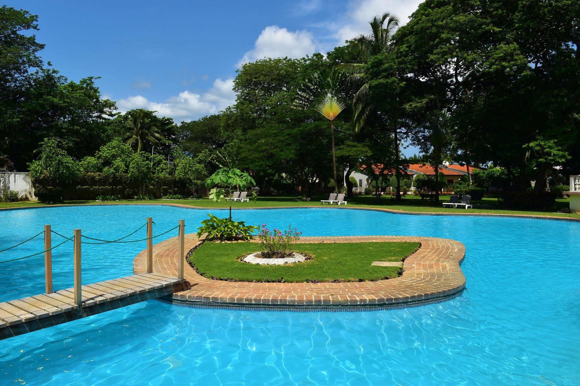 Отель Pestana Miramar Сан-Томе Экстерьер фото